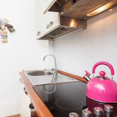 New A Trastevere * ローマ